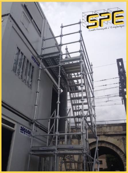 location montage escalier de chantier SPE vitrolles