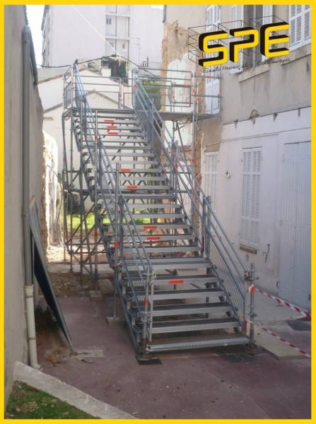 Notre zone d'activité pour ce service Location et installation escaliers norme chantier et norme ERP