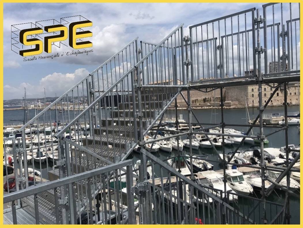 Escalier norme public - Marseille