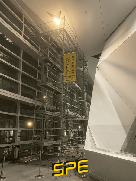 Location d'un échafaudage à la tour CMA-CGM