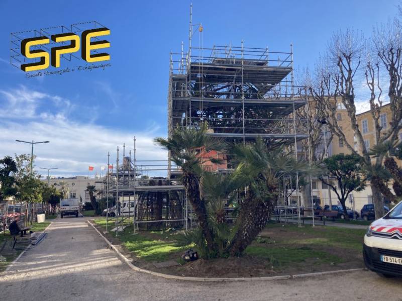 Échafaudages de haute technicité à Menton