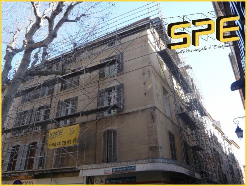 Échafaudage pour toiture en déport - Aix 13
